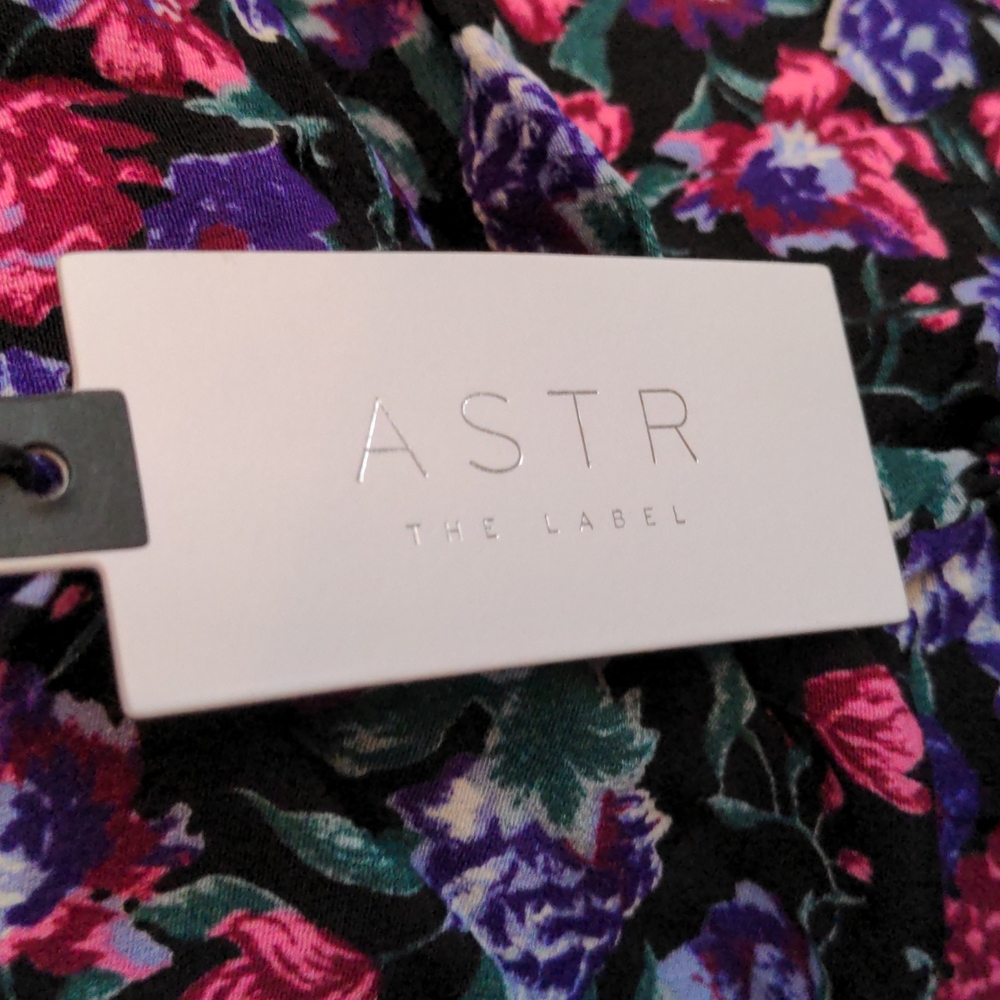 Astr the Label - Picture 4 of 5